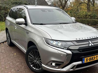 Zilver Gebruikt 2020 Mitsubishi Outlander P-HEV Edition SUV | € 20.500 (Eerlijke prijs)