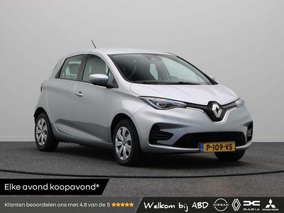 Grijs Occasion 2020 Renault Zoe Zen Hatchback | € 11.440 (Eerlijke prijs)