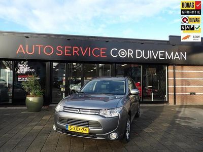 Grijs Gebruikt 2014 Mitsubishi Outlander Edition SUV | € 13.950 (Iets duurder)