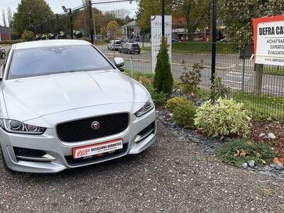 Grijs Gebruikt 2016 Jaguar XE Sedan | € 14.999