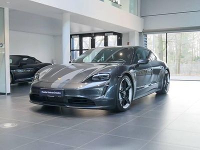 Porsche Taycan 4S
