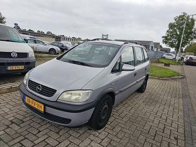 tweedehands Opel Zafira 1.8-16V Comfort 7-pers. Automaat Bj:2000 NAP!
