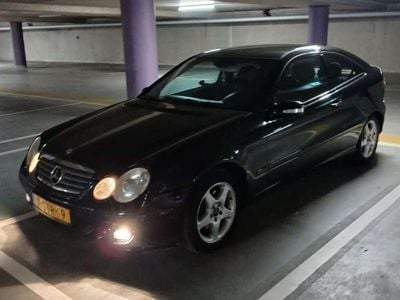 Mercedes C230