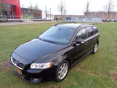 Zwart (metallic) Occasion 2010 Volvo V50 Stationwagen | € 1.550 (Eerlijke prijs)