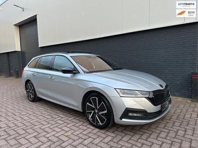 Zilver Occasion 2021 Skoda Octavia Stationwagen | € 24.950 (Duur)