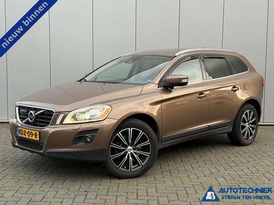 Bruin Gebruikt 2010 Volvo XC60 Summum SUV | € 12.950 (Duur)