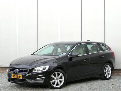 Zwart Occasion 2016 Volvo V60 Momentum Stationwagen | € 14.999 (Eerlijke prijs)