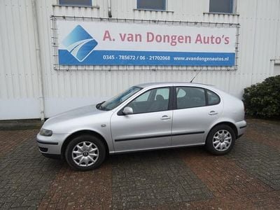 Occasion Seat Leon Stella 105 PK (77 kW) 2001 Grijs Hatchback