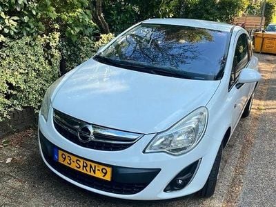 Wit Gebruikt 2011 Opel Corsa S MPV | € 2.200 (Eerlijke prijs)