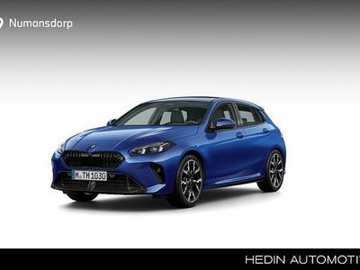 Blauw Nieuw 2025 BMW 120 M Sport Hatchback | € 56.887 (Eerlijke prijs)