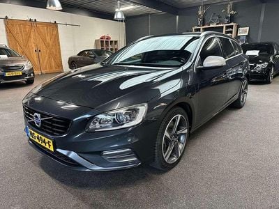 Grijs Gebruikt 2015 Volvo V60 R-Design Stationwagen | € 13.950 (Iets duurder)
