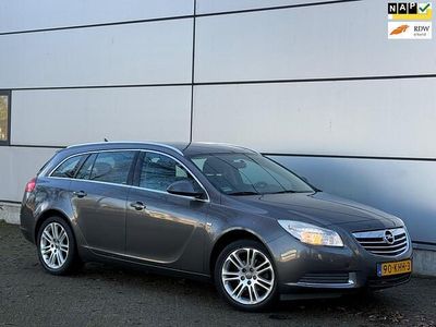 Grijs Occasion 2009 Opel Insignia Edition Stationwagen | € 4.750 (Eerlijke prijs)