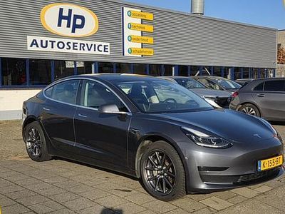 Grijs Occasion 2020 Tesla Model 3 Standard Range Sedan | € 16.000 (Eerlijke prijs)