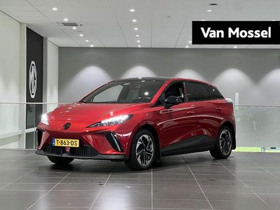 Rood Gebruikt 2023 MG MG4 EV Luxury Hatchback | € 23.495 (Eerlijke prijs)