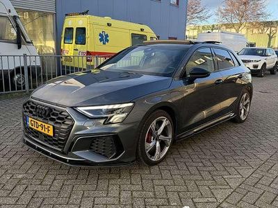 Grijs Occasion 2021 Audi A3 e-tron Hatchback | € 27.995 (Iets duurder)