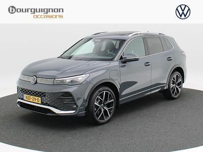 Grijs Nieuw 2025 VW Tiguan R-line Edition SUV | € 54.850 (Goede deal)