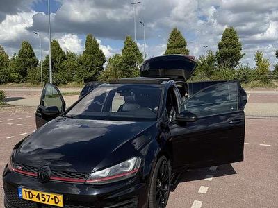 Zwart Gebruikt 2013 VW Golf VII GTI Stationwagen | € 17.000 (Iets duurder)