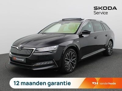 Zwart Gebruikt 2022 Skoda Superb LAURIN & KLEMENT Stationwagen | € 30.900 (Iets duurder)