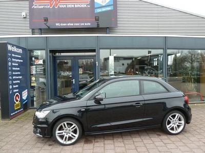 Zwart Occasion 2011 Audi A1 S-Line Hatchback | € 10.650 (Eerlijke prijs)