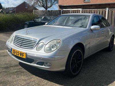 Mercedes E240