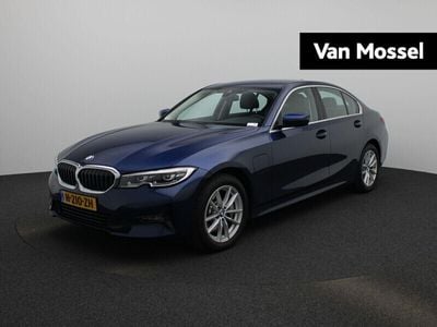BMW 330e