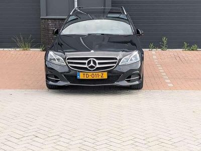 Mercedes E200