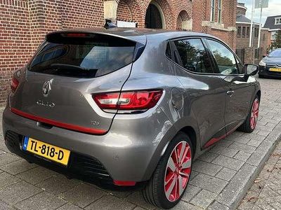 Grijs Occasion 2015 Renault Clio IV Dynamique Hatchback | € 5.999 (Eerlijke prijs)