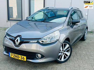 Occasion Renault Clio GrandTour Night&Day 90 PK (66 kW) 2015 Grijs Stationwagen