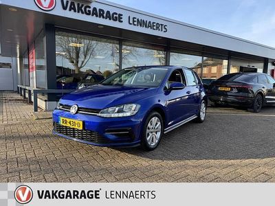 Blauw Gebruikt 2018 VW Golf VII Comfortline Hatchback | € 14.835 (Eerlijke prijs)