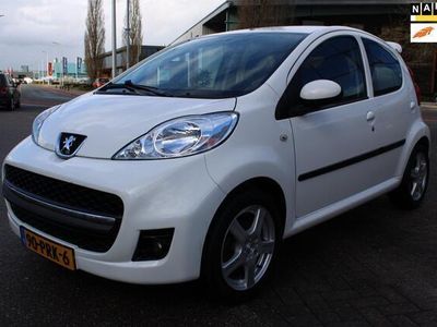 tweedehands Peugeot 107 1.0-12V XS 5 DEURS AIRCO SPORTVELGEN MISTLAMPEN VOOR