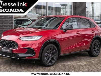 Rood (metallic) Occasion 2025 Honda ZR-V Sport SUV | € 39.950