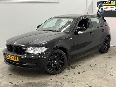 Zwart Occasion 2007 BMW 118 Executive Hatchback | € 5.949 (Iets duurder)