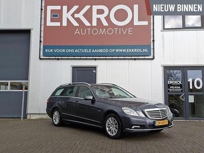 Grijs (metallic) Gebruikt 2010 Mercedes E350 Elegance Stationwagen | € 11.450 (Super prijs)