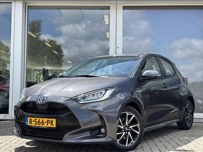 Occasion Toyota Yaris Hybrid 116 PK (85 kW) 2021 Grijs Hatchback