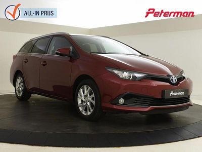 Occasion Toyota Auris Hybrid Active 2018 Rood Stationwagen