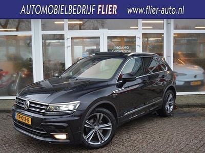 Zwart Occasion 2018 VW Tiguan Highline SUV | € 24.250 (Eerlijke prijs)