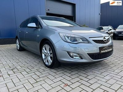 Grijs Gebruikt 2012 Opel Astra Cosmo Stationwagen | € 7.249 (Eerlijke prijs)