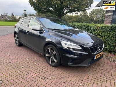Zwart Gebruikt 2019 Volvo V40 R-Design Stationwagen | € 15.999 (Goede deal)