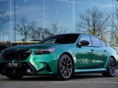 Groen Occasion 2025 BMW M5 Comfort Edition Sedan | € 138.888 (Goede deal)