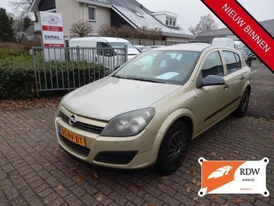 tweedehands Opel Astra 1.4 Essentia