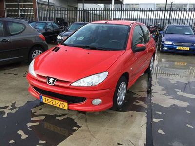 tweedehands Peugeot 206 1.4 HDi Forever