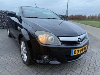 Zwart (metallic) Occasion 2004 Opel Tigra Sport Cabriolet | € 1.650 (Eerlijke prijs)