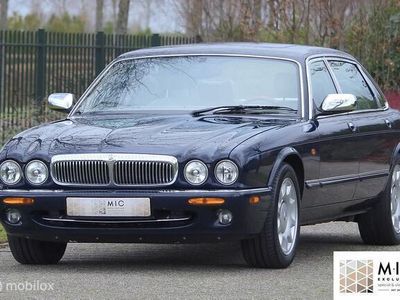 Jaguar XJR