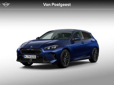 Bmw individual tansanit metallic (c3z) (metallic) Nieuw 2025 BMW 120 M Sport Hatchback | € 59.170 (Duur)