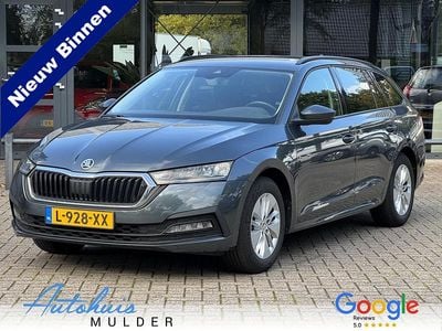 Grijs Occasion 2021 Skoda Octavia Business Line Stationwagen | € 16.745 (Eerlijke prijs)