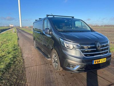 Grijs Occasion 2024 Renault Trafic MPV | € 27.500 (Super prijs)