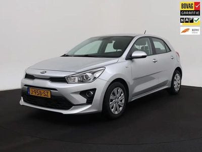 Grijs Occasion 2020 Kia Rio Comfort Hatchback | € 12.795 (Eerlijke prijs)