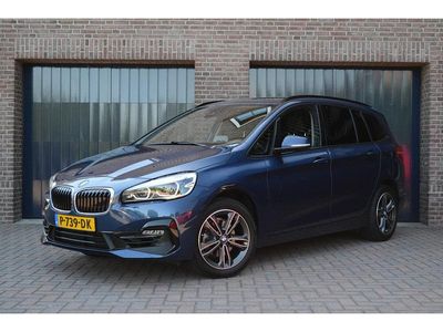 BMW 216