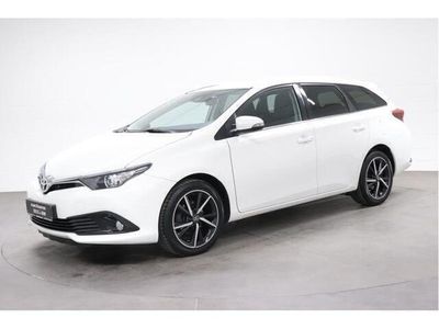 tweedehands Toyota Auris 1.2T Comfort & Pack 50+ 1.2 Turbo petrol 6 MT