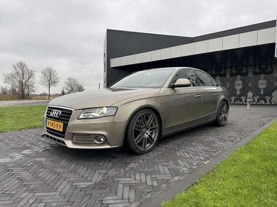Occasion Audi A4 Attraction 265 PK (194 kW) 2008 Geel Sedan